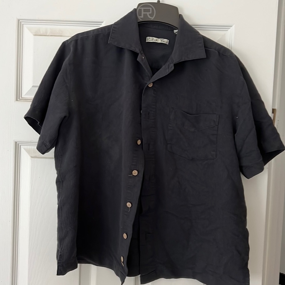 Mens black button down size medium